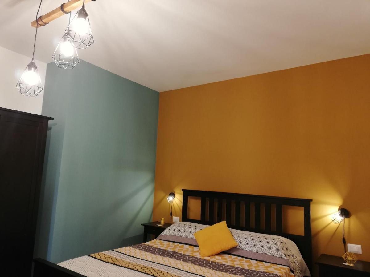 The Yellow House Bed & Breakfast Fiumicino Экстерьер фото